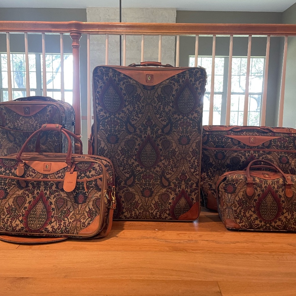5 piece Hartmann luggage set- fire tapestry pattern